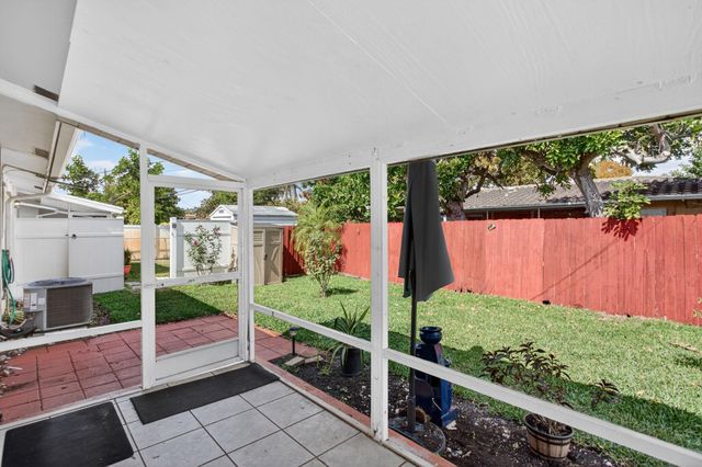 1701 NE 55th Street, Fort Lauderdale, FL 33334