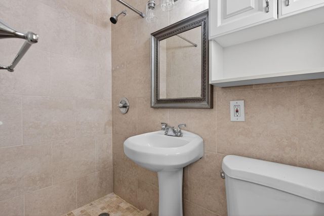 1701 NE 55th Street, Fort Lauderdale, FL 33334