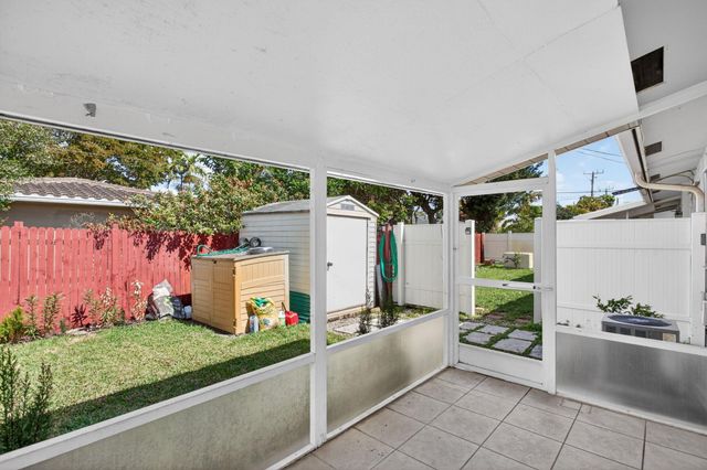 1701 NE 55th Street, Fort Lauderdale, FL 33334