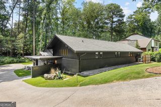 3252 W Roxboro Road NE, Atlanta, GA 30324