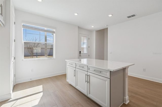 8011 SEAFLOWER PARKWAY, Bradenton, FL 34210