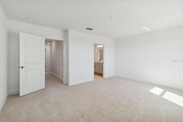 8011 SEAFLOWER PARKWAY, Bradenton, FL 34210