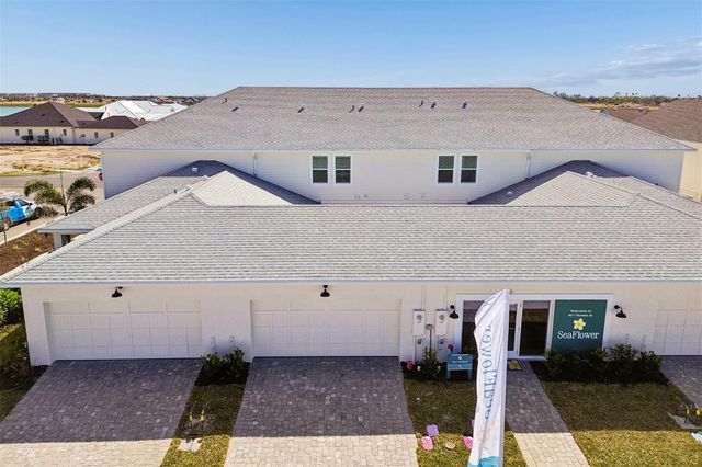 8011 SEAFLOWER PARKWAY, Bradenton, FL 34210