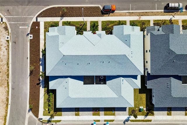 8011 SEAFLOWER PARKWAY, Bradenton, FL 34210