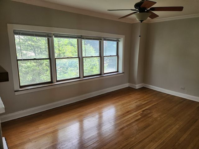 2835 W Byron Street 2E, Chicago, IL 60618