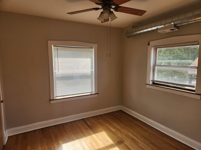 2835 W Byron Street 2E, Chicago, IL 60618
