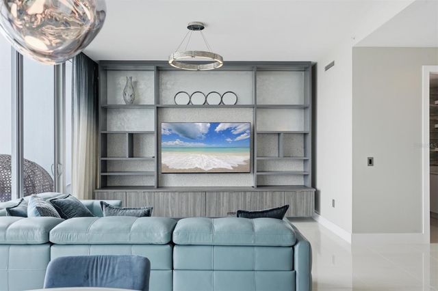 1155 N GULFSTREAM AVENUE 807, Sarasota, FL 34236