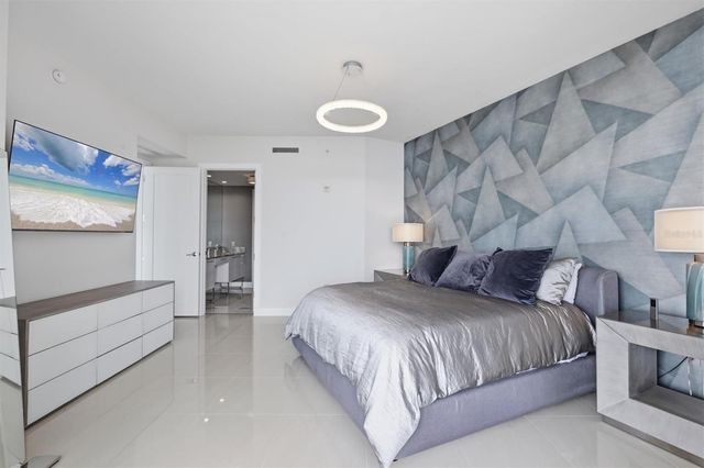 1155 N GULFSTREAM AVENUE 807, Sarasota, FL 34236