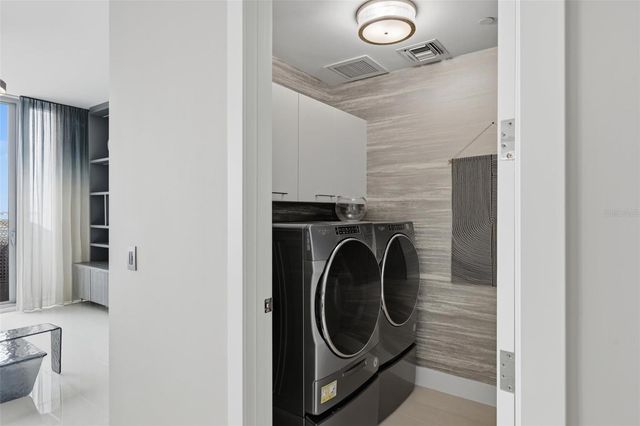 1155 N GULFSTREAM AVENUE 807, Sarasota, FL 34236