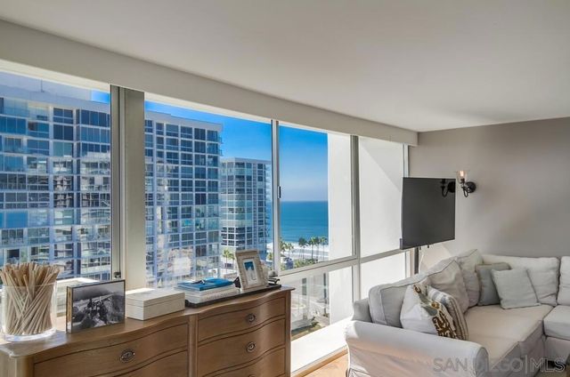 1770 Avenida del Mundo 1004, Coronado, CA 92118