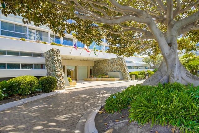1770 Avenida del Mundo 1004, Coronado, CA 92118