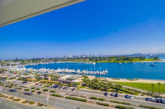 1770 Avenida del Mundo 1004, Coronado, CA 92118
