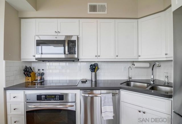 1770 Avenida del Mundo 1004, Coronado, CA 92118
