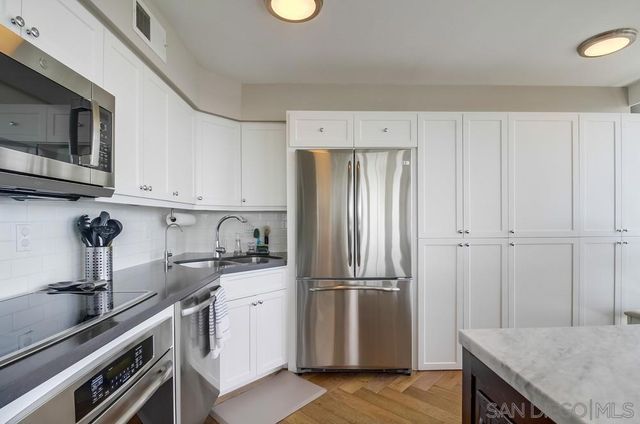 1770 Avenida del Mundo 1004, Coronado, CA 92118