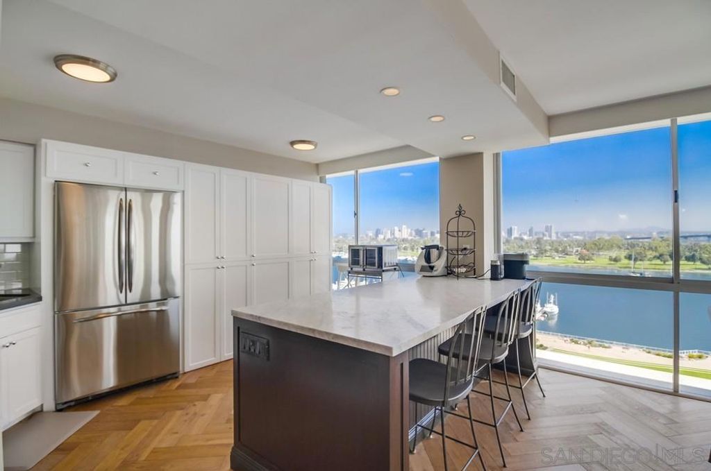 1770 Avenida del Mundo 1004, Coronado, CA 92118