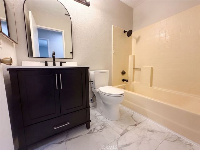 25431 Pistache Court, Murrieta, CA 92563