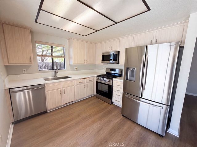 25431 Pistache Court, Murrieta, CA 92563