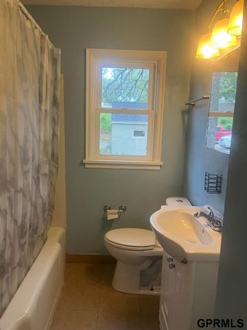 310 Hillcrest Drive, Plattsmouth, NE 68048