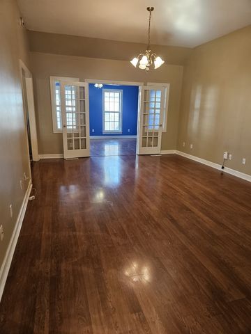 212 Jennings Cir, Tullahoma, TN 37388