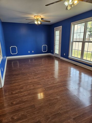 212 Jennings Cir, Tullahoma, TN 37388