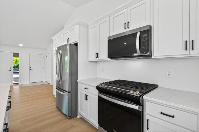 11075 Colorado Avenue N, Champlin, MN 55316