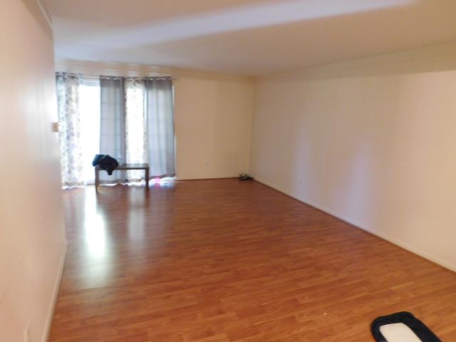 444 N FOX HILLS Drive N 3, Bloomfield Hills, MI 48304