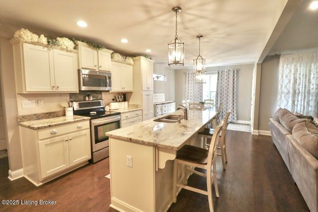 221 Willow Bend Ct, Mt Washington, KY 40047