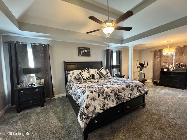 221 Willow Bend Ct, Mt Washington, KY 40047