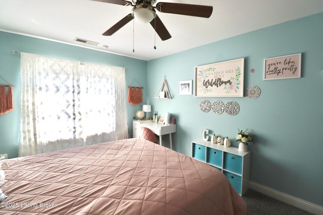 221 Willow Bend Ct, Mt Washington, KY 40047