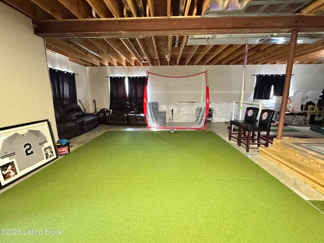 221 Willow Bend Ct, Mt Washington, KY 40047