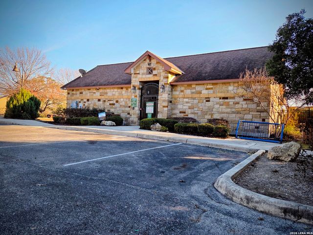 11414 Oaks Hike, San Antonio, TX 78245