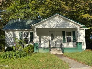 610 North Hasson Street, Rogersville, TN 37857