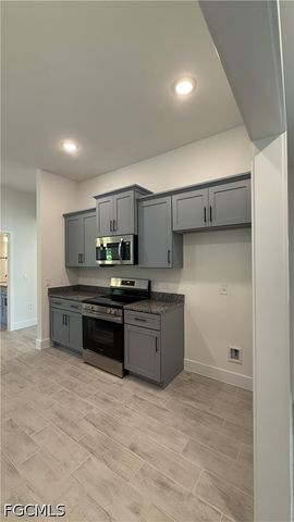 657 Windermere DR, Lehigh Acres, FL 33972