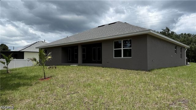 657 Windermere DR, Lehigh Acres, FL 33972