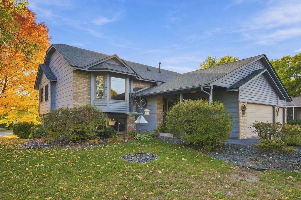 940 Douglas Court, Anoka, MN 55303 — photo 2