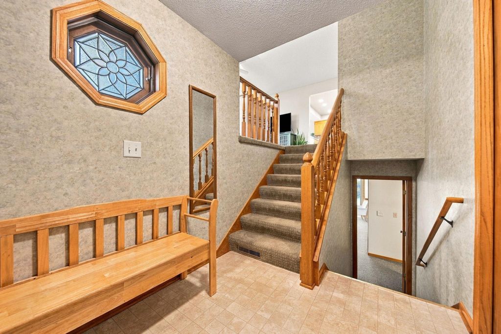 940 Douglas Court, Anoka, MN 55303 — photo 5