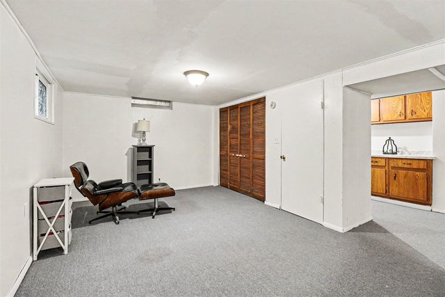 624 Susan Drive, Ann Arbor, MI 48103