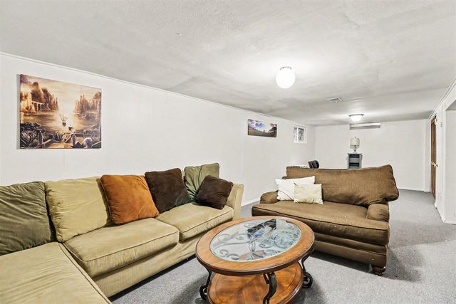 624 Susan Drive, Ann Arbor, MI 48103