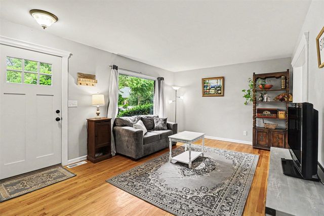 624 Susan Drive, Ann Arbor, MI 48103