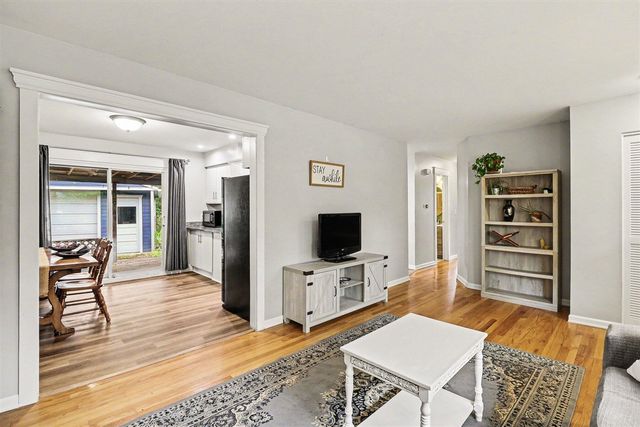 624 Susan Drive, Ann Arbor, MI 48103