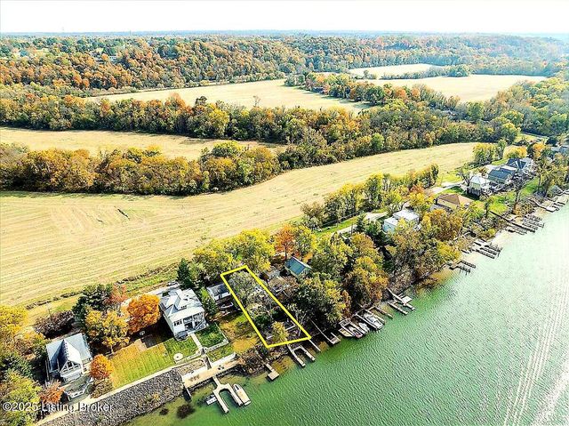 1122 Riverside Dr, Prospect, KY 40059