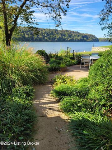 1122 Riverside Dr, Prospect, KY 40059