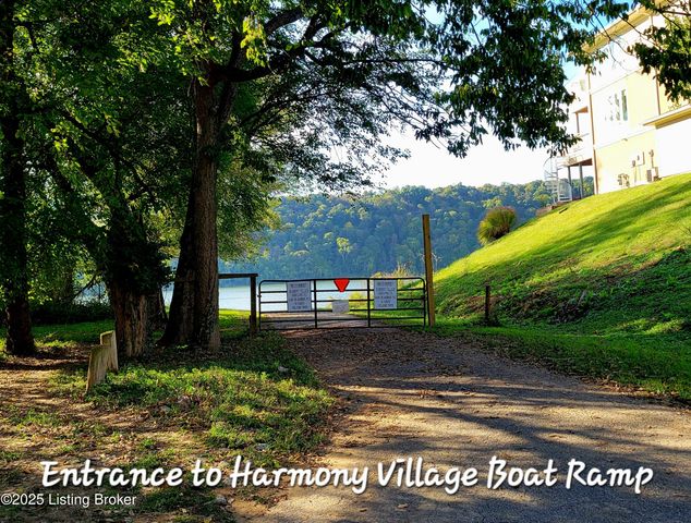 1122 Riverside Dr, Prospect, KY 40059
