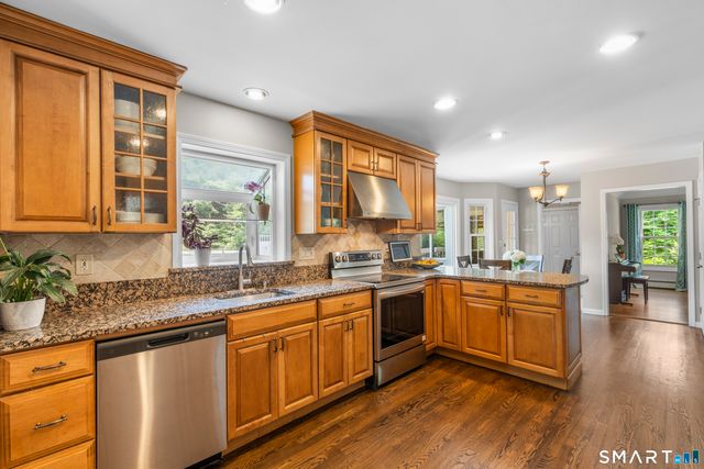 38 Wigwam Drive, Shelton, CT 06484