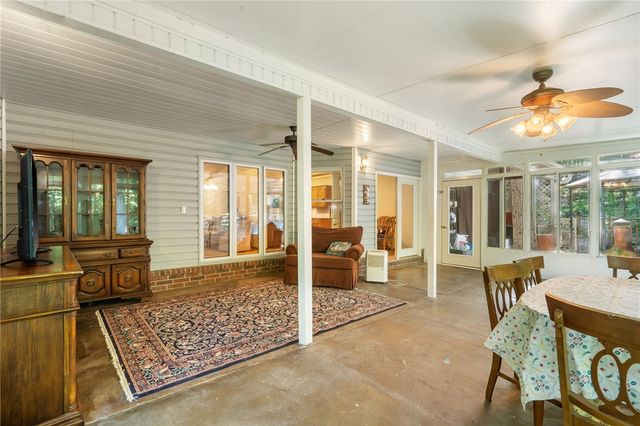 15228 Cove Creek N Road, Prairie Grove, AR 72753