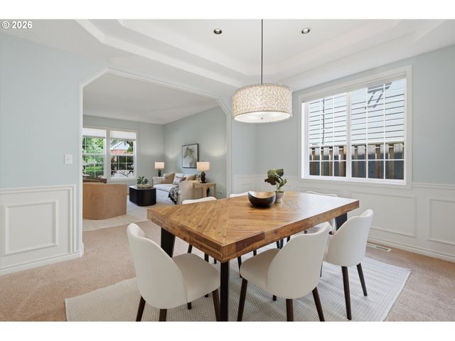 17628 Nw GILBERT Ln, Portland, OR 97229