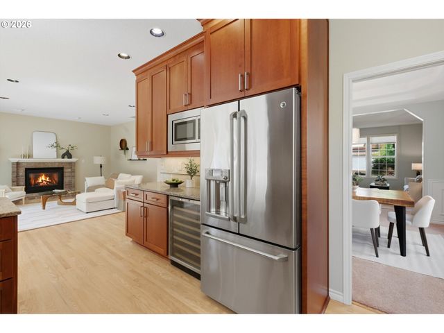 17628 Nw GILBERT Ln, Portland, OR 97229