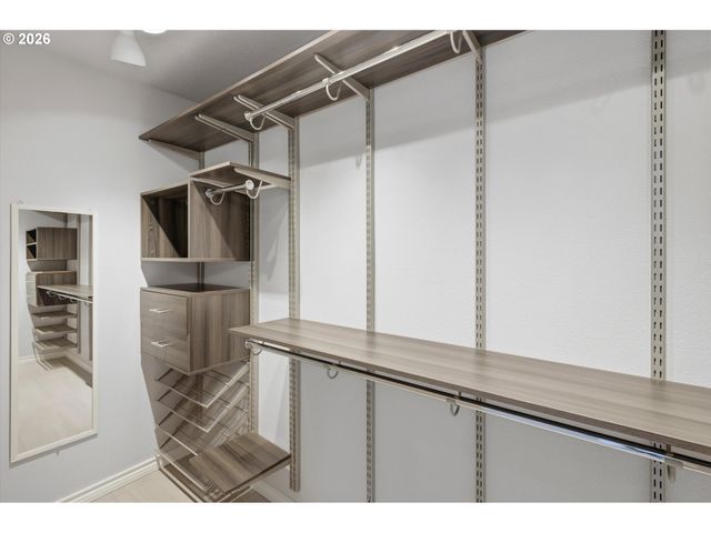 17628 Nw GILBERT Ln, Portland, OR 97229