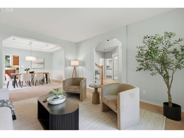 17628 Nw GILBERT Ln, Portland, OR 97229