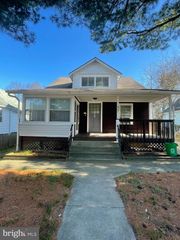 37 E GLOUCESTER PIKE #1, Barrington, NJ 08007